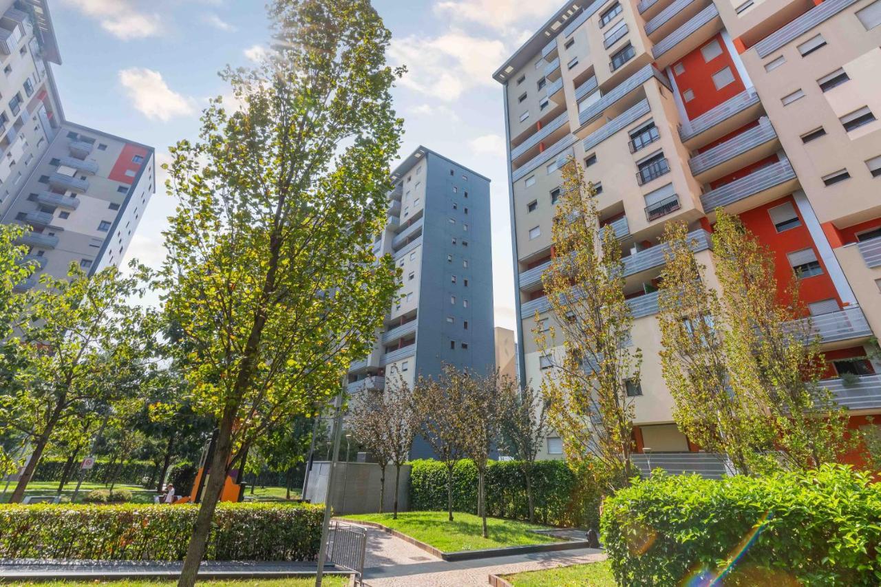 Sarca 11Th Floor Apartman Milánó Kültér fotó